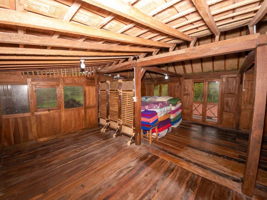 Villa Watu Kodok - Villa Located Close To The Beach Baron 외부 사진