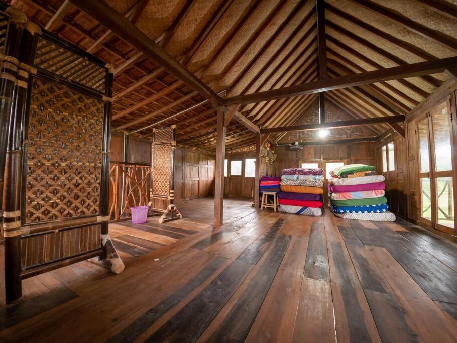 Villa Watu Kodok - Villa Located Close To The Beach Baron 외부 사진