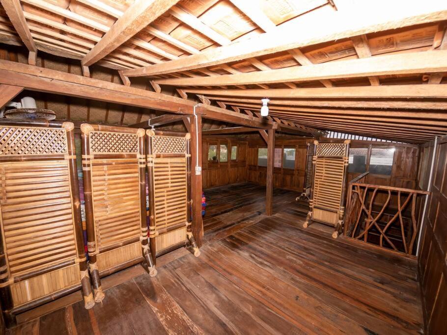 Villa Watu Kodok - Villa Located Close To The Beach Baron 외부 사진